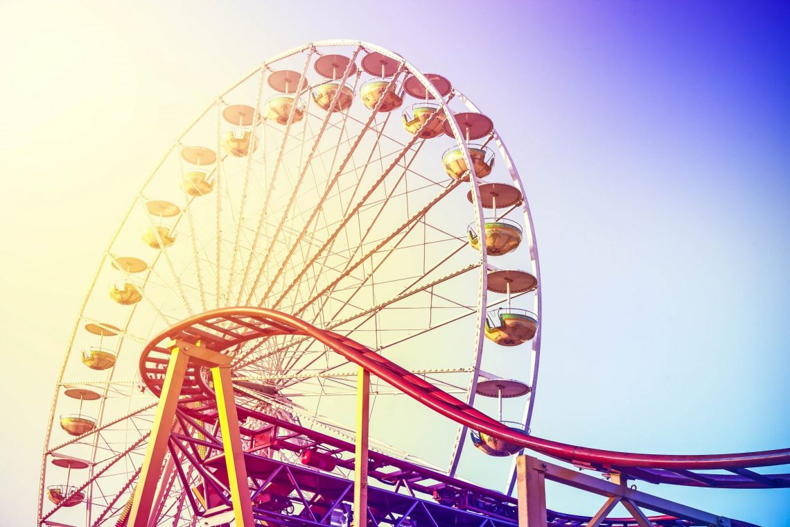 Achterbahn und Riesenrad