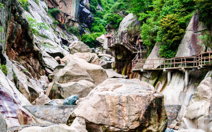 Huihang Ancient Trail Hiking Tour