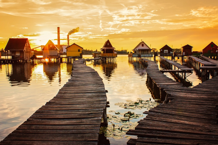 Schwimmendes Dorf - Bokod in Ungarn