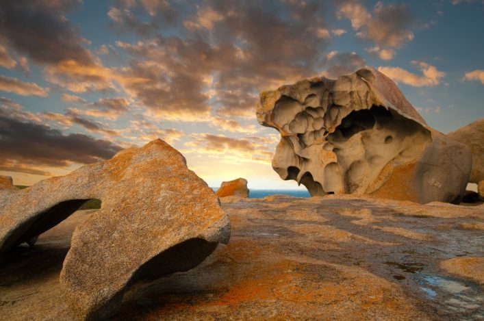 Kangaroo-Islands-remarkable-rocks-on-the-coastline_shutterstock_105252491_900x600
