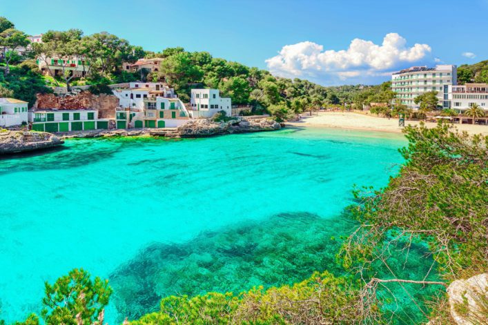 Die schöne Bucht Cala Santanyi auf Mallorca