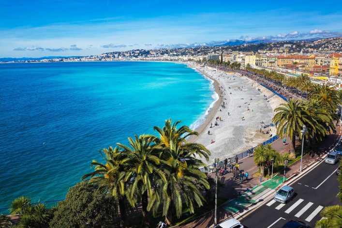 Blick auf den Strand von Nizza