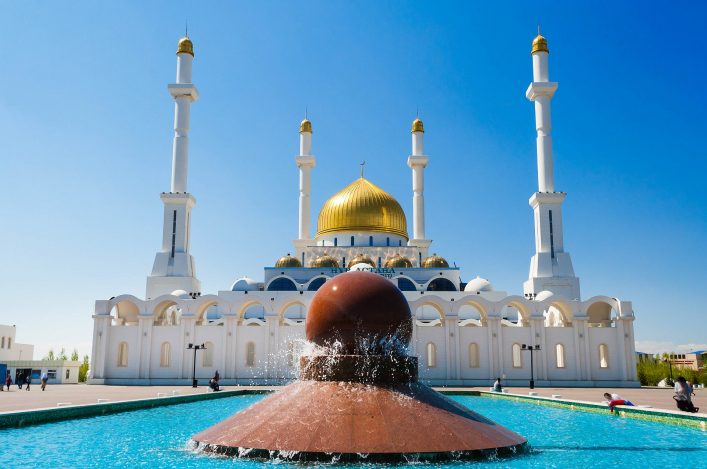 Nur-Astana Moschee in Nursultan