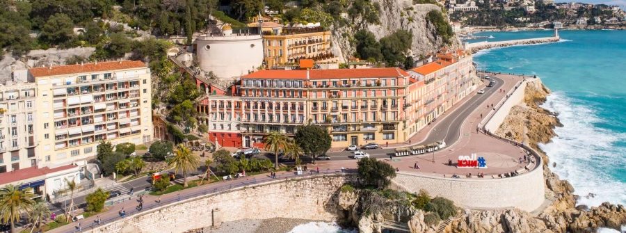Promenade-des-Anglais-Nizza-shutterstock_1072141724_900x600