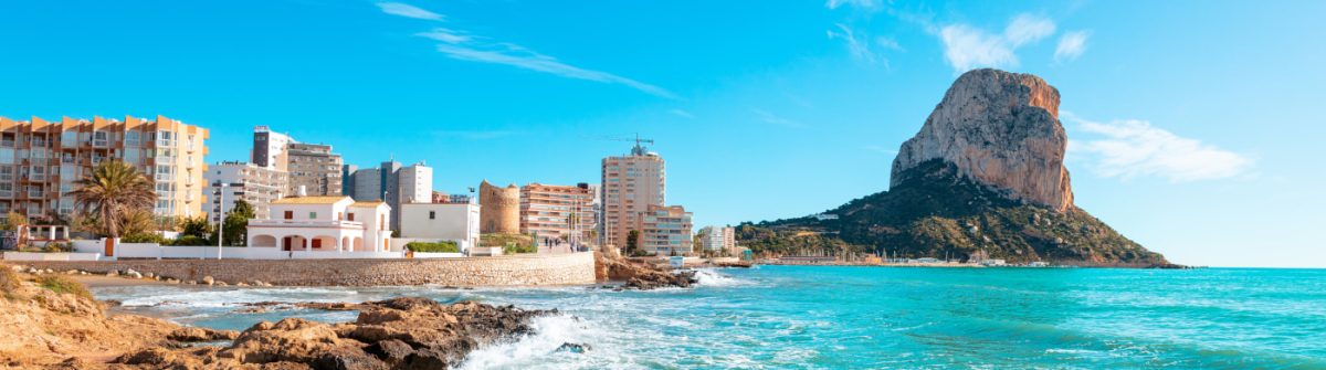 alicante-panorama-shutterstock_2240319165
