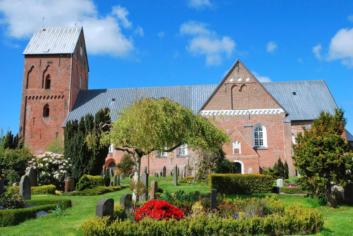 Foehr-Nordseeinsel-Deutschland-iStock-104354201