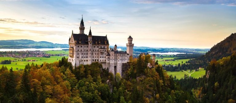 urlaubsguru.de_schloss_neuschwanstein_279674168 2