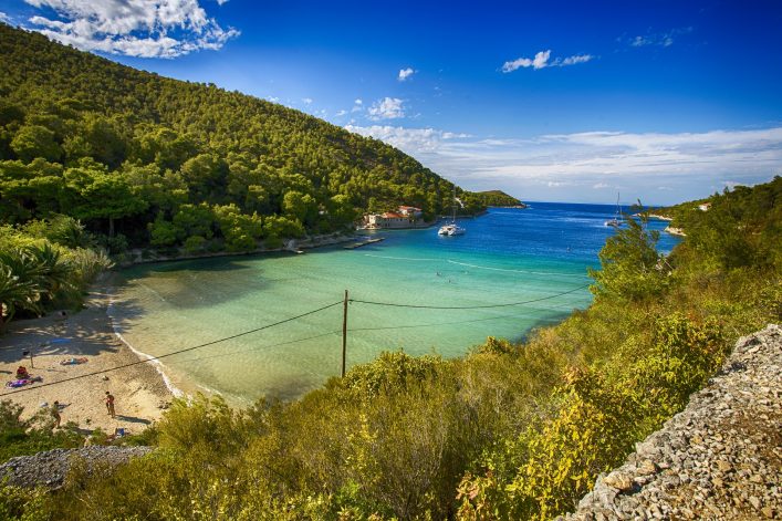 Die malerische Bucht Stoncica auf Vis