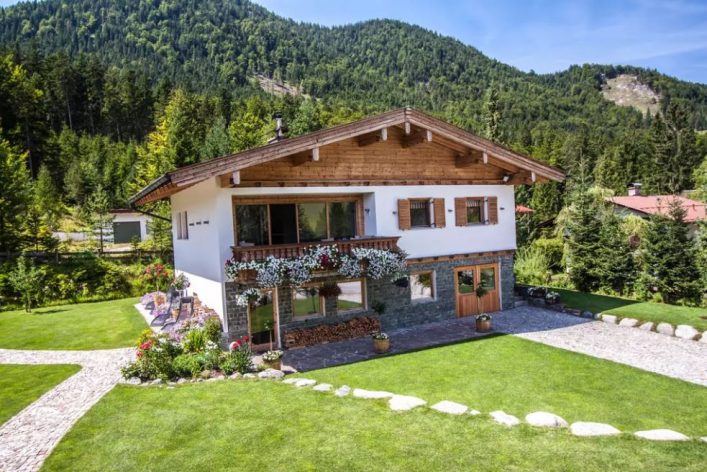 Gemütliche Hütte in Tirol