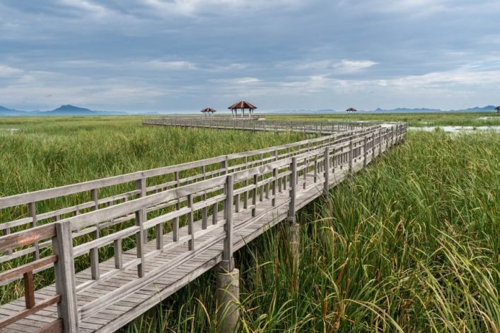 Khao-Sam-Roi-Yot-Nationalpark-in-Thailand_iStock_968943628_900x600