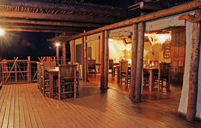 Die !Xaus Lodge im Kgalagadi Transfrontier Park ist eine tolle Safari Lodge