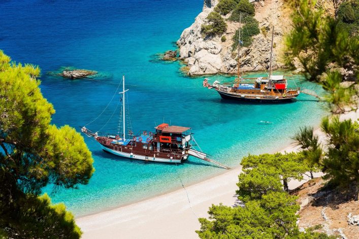 Fischerboote auf Karpathos