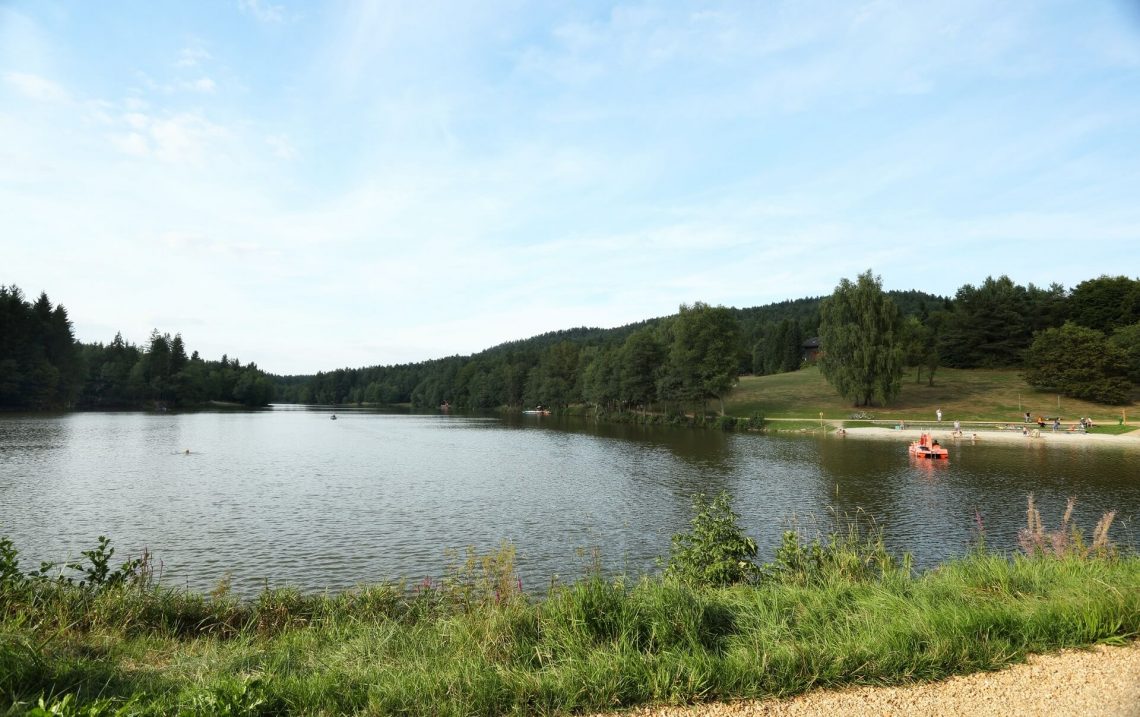 Ausblick auf den Dreiburgensee