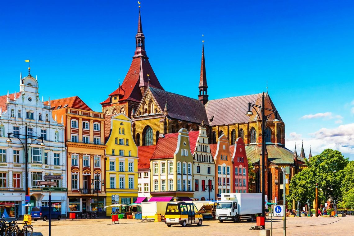 Die Altstadt von Rostock ist bunt