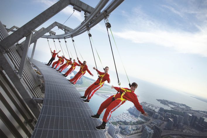 Edge Walk auf dem CN Tower