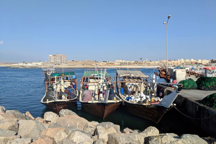 Traditionelle Dhau Boote in Mirbat
