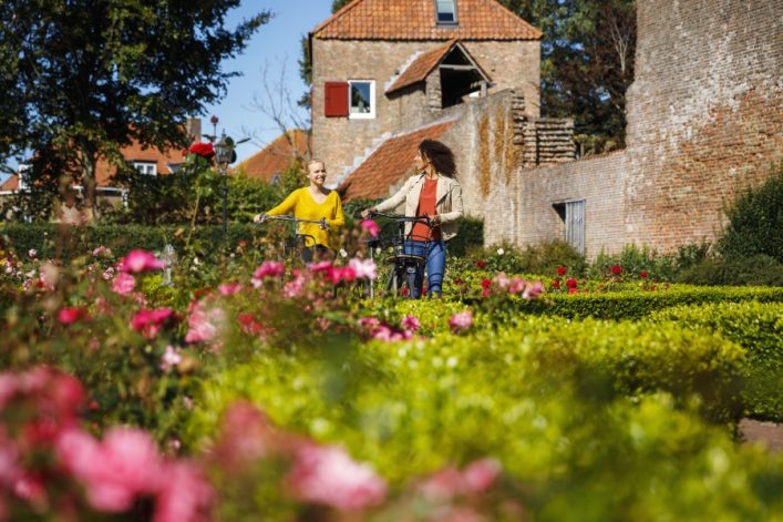 UG-Harderwijk-fietsers-tuinen-©MarketingOost
