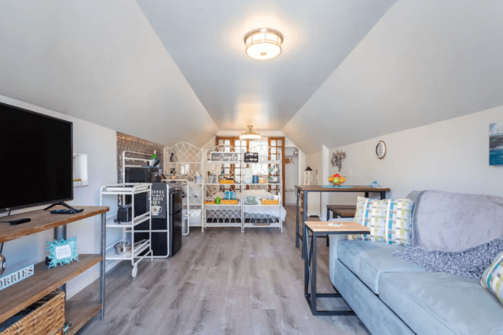 UG-Airbnb_Gartenhaus-Bradenton3-1