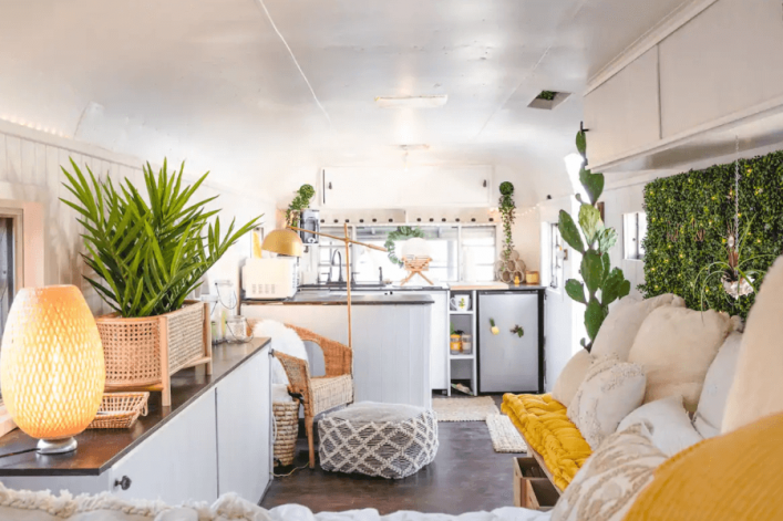 UG-Airbnb_Wohnwagen-Bradenton3-1