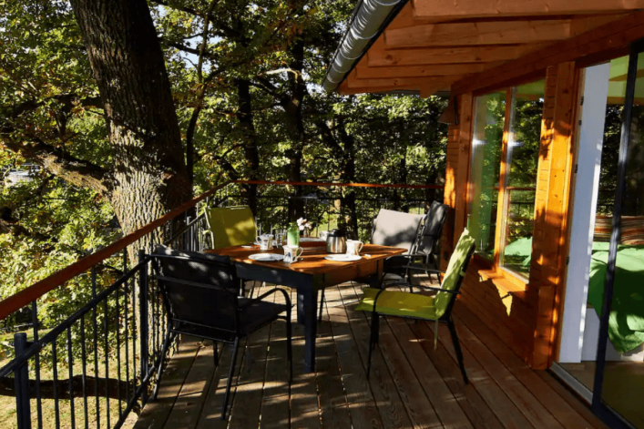 UG-Airbnb_Baumhaus-Deutschland-Familie3-1
