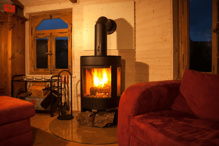 UG-Airbnb_Baumhaus-Deutschland-Kuschelig3-1