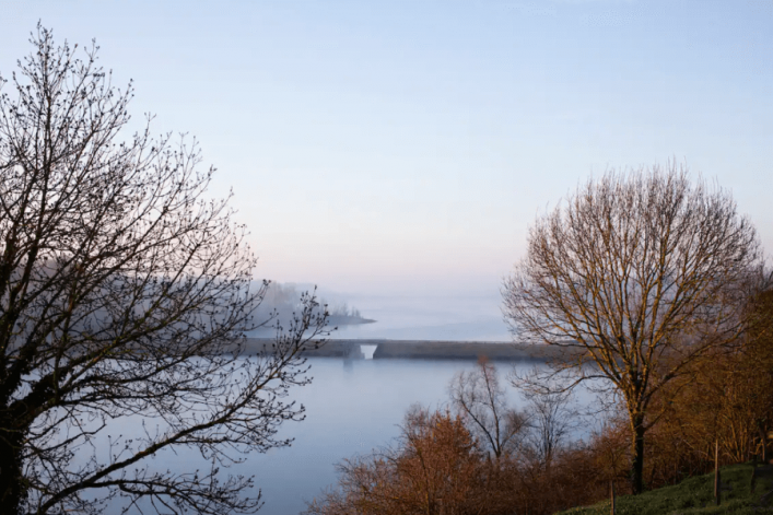 UG-Airbnb_Baumhaus-Frankreich-Pool3-1