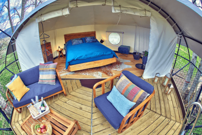 uG-Airbnb_Baumhaus-Schweiz-Glamping2-1