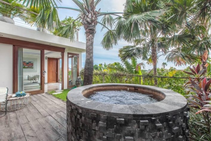 Appartement mit Whirlpool in Seminyak