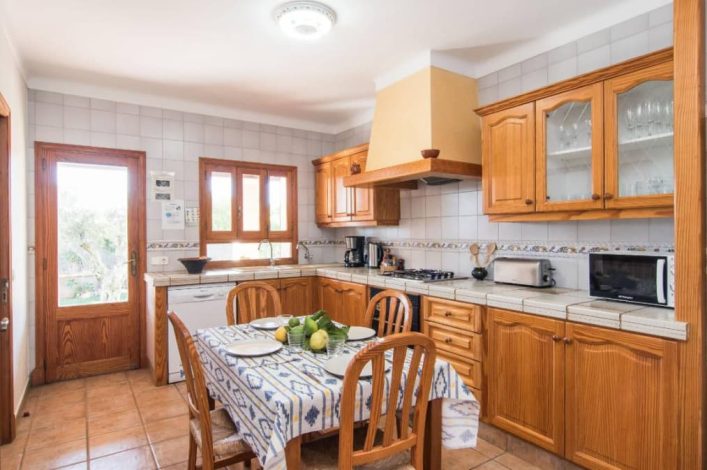 Landhaus-Fewo-Cala-dor-5 https://ferienwohnung.urlaubsguru.de/rental/5d69b071d68fbb2ac27194c2d09643fe?adults=2&duration=7&location=5460aedf264cc&persons=2&pricetype=totalPrice&searchId=91f79cb666205f61
