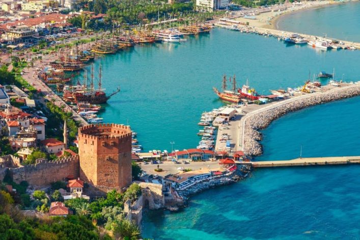 Hafen-von-Alanya_shutterstock_447231874