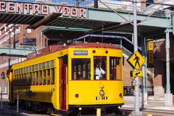 TECO-Line-Streetcar_Strassenbahn_Ybor-City_Tampa-Bay_Sales_Foto-Visit-Tampa-Bay_IMG_2031