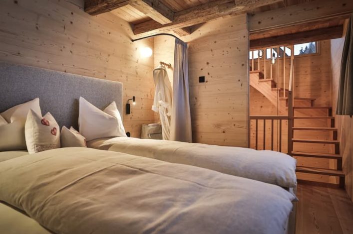 Holidu_Chalet-Burgfrieder-Muehle_Suedtirol_ID53047303_Schlafzimmer